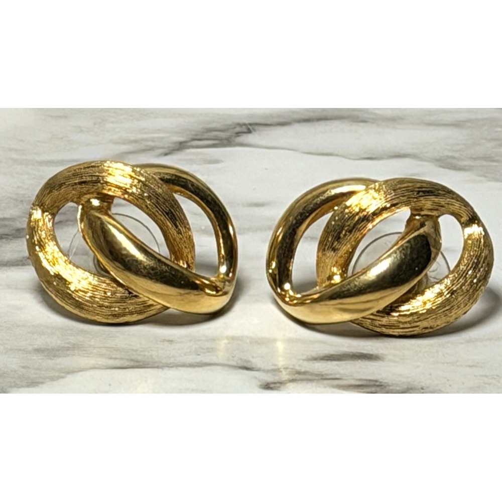 VTG NAPIER GOLD TONE EARRINGS PIERCED (3023)
